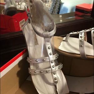 Aersoles silver gladiators worn once .